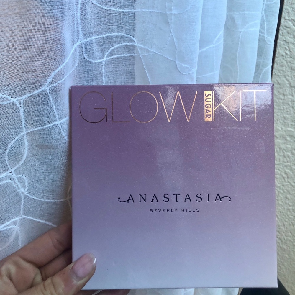 Anastasia Glow Kit